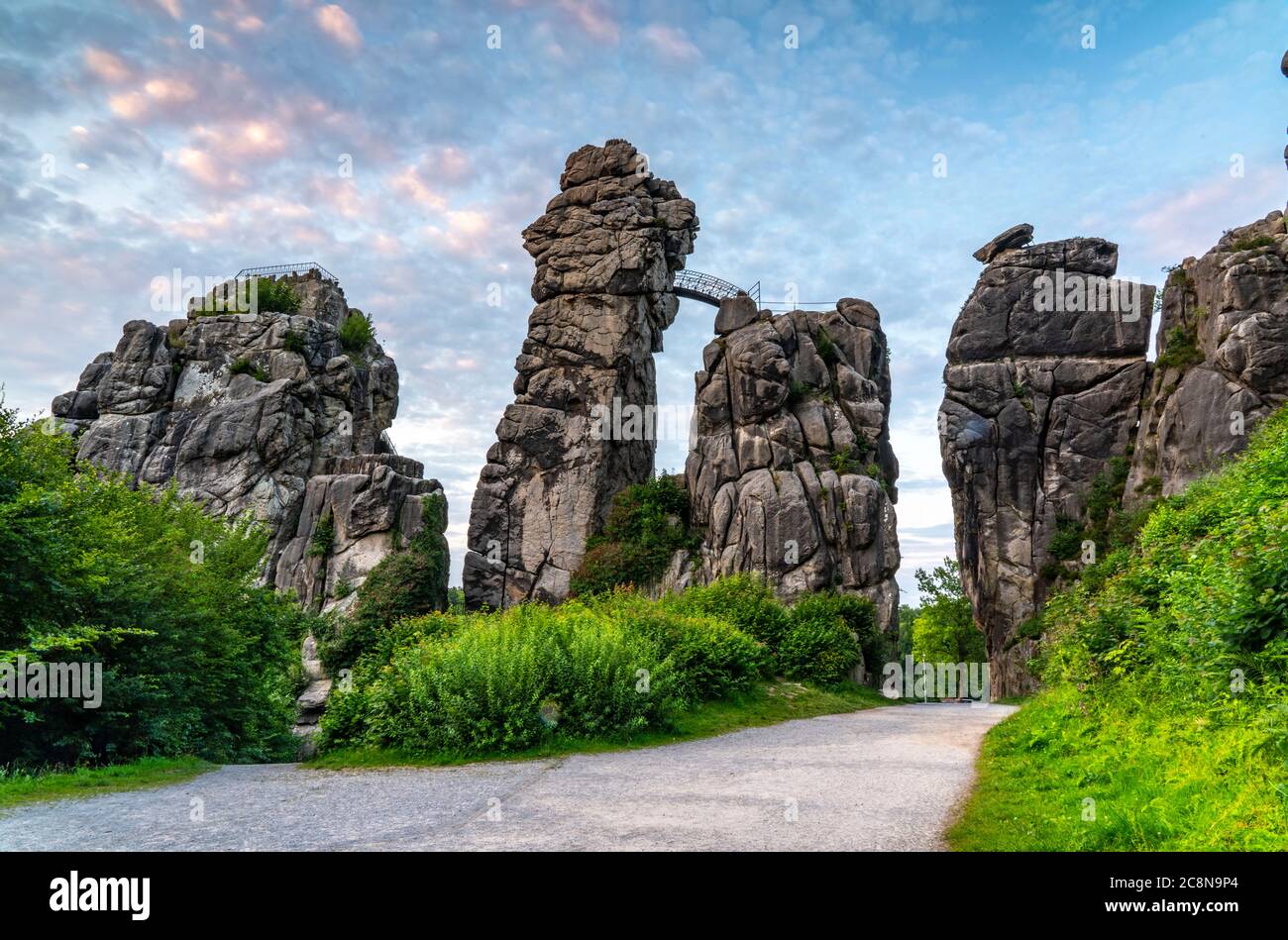 Die Externsteine, eine Sandsteinfelsenformation, im Teutoburger Wald, bei Horn-Bad Meinberg, Deutschland, Stockfoto