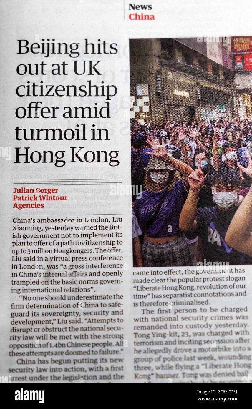 "Peking schlägt sich gegen das britische Staatsbürgerschaftsangebot inmitten der Turbulenzen in Hongkong" Schlagzeilen Artikel über: China Großbritannien Hongkong Beziehungen am 7. Juli 2020 London Stockfoto