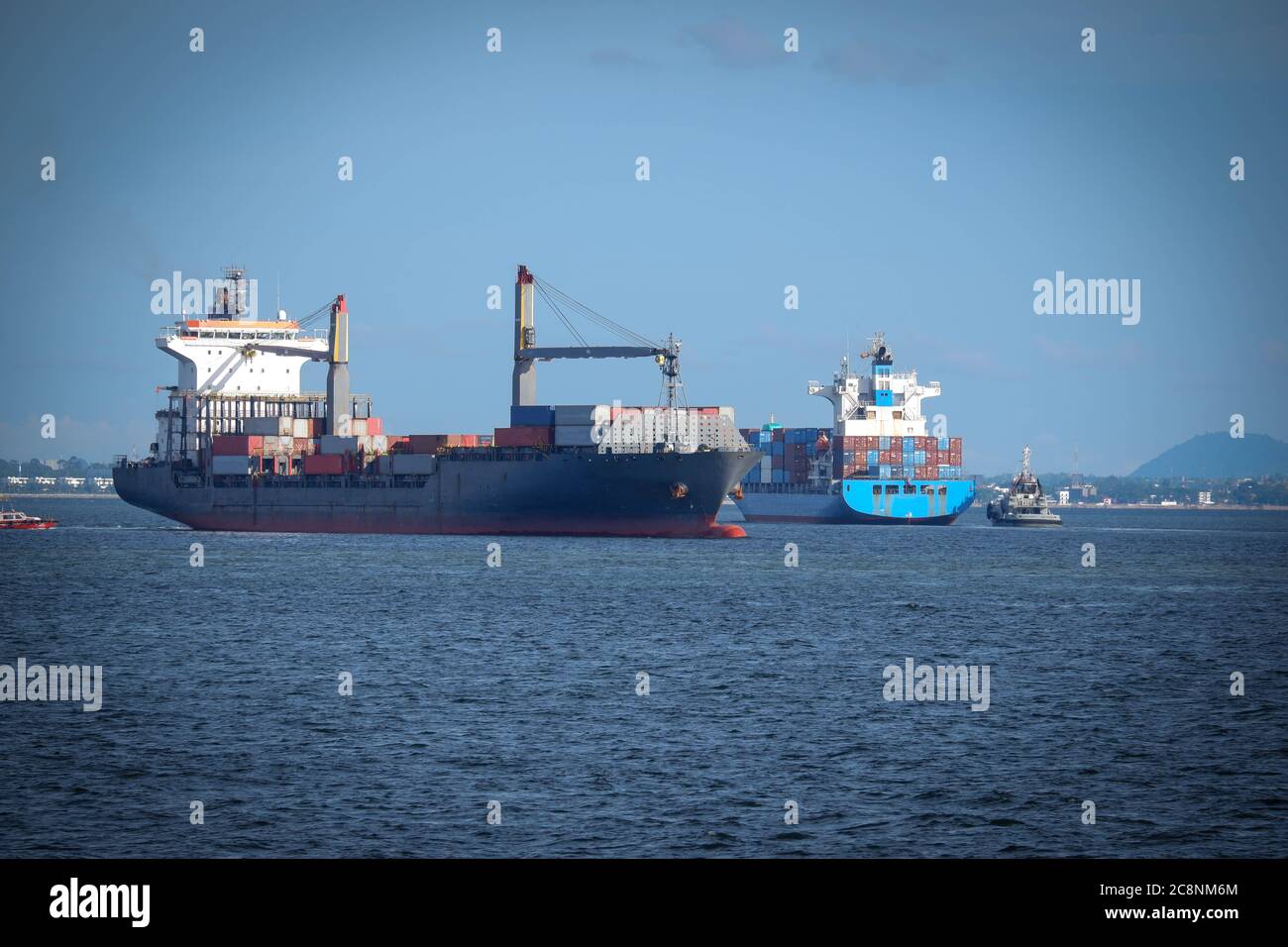 Offshore-Containerschiff für den Seeverkehr Stockfoto
