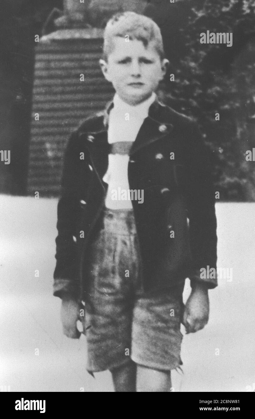 Eat, Deutschland. Juli 2020. Der ehemalige SPD-Vorsitzende Hans-Jochen Vogel ist tot. Er starb im Alter von 94 Jahren in München und an der Parkinson-Krankheit. Archivfoto: Hans-Jochen VOGEL, Poltiker, SPD, ein Bild aus seiner Kindheit, 16. April 2004. Quelle: dpa/Alamy Live News Stockfoto