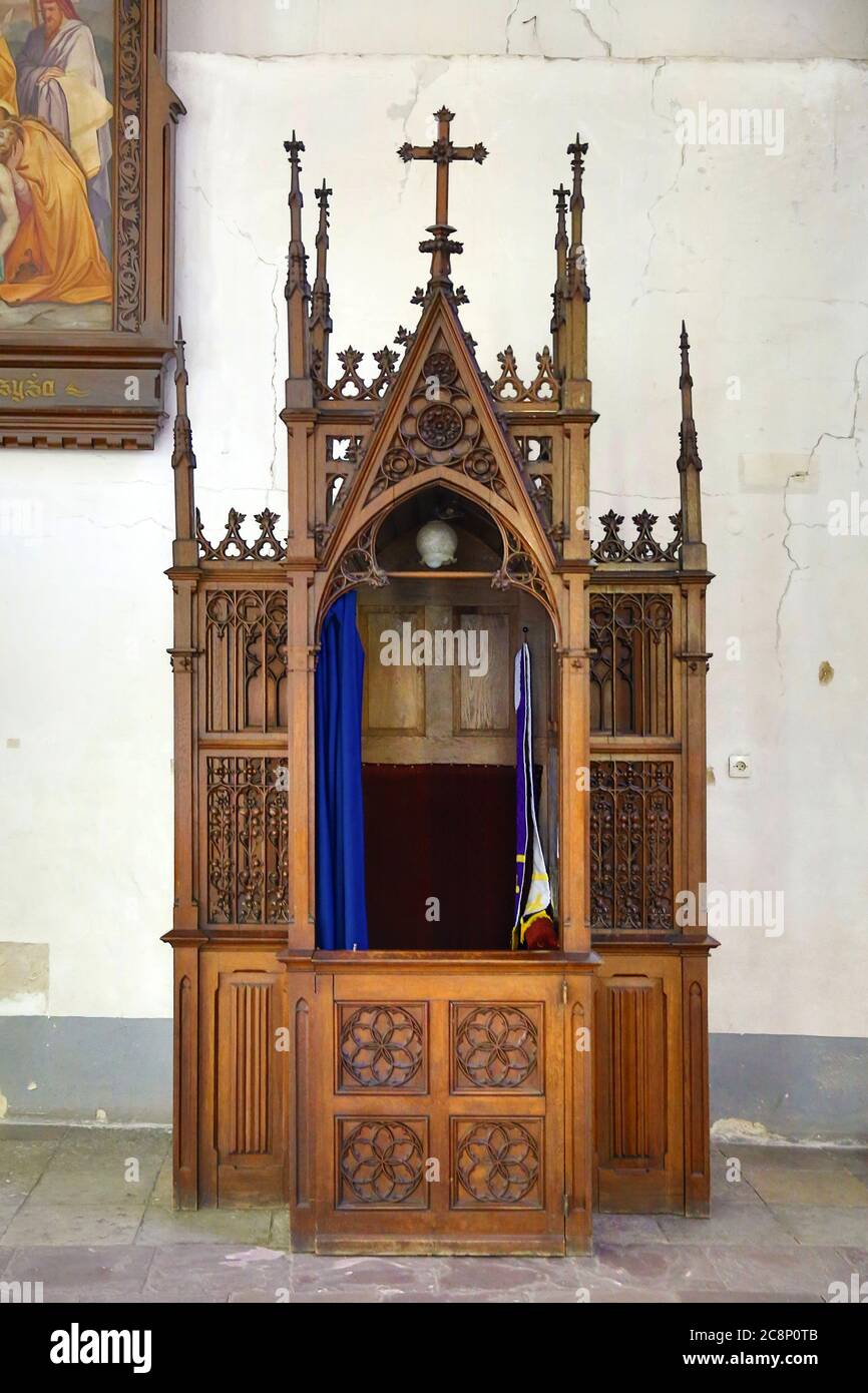 Das Innere des Gotteshauses für die Gläubigen Katholiken Stockfoto