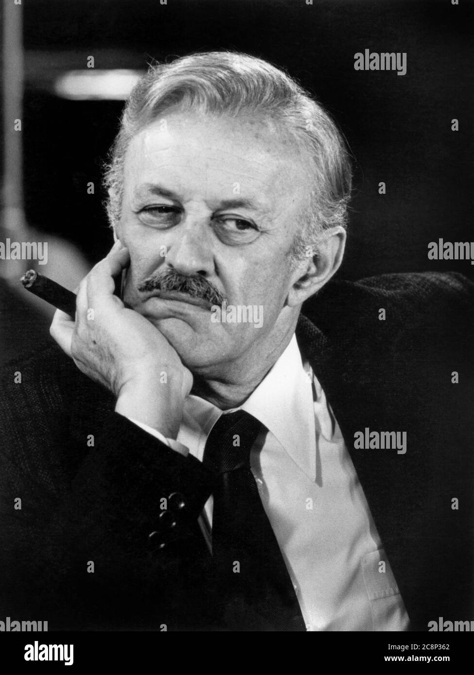 Lee J. Cobb, Head and Shoulders Publicity Portrait für den Fernsehfilm, 'The Great Ice Rif-Off', NBC-TV, 1974 Stockfoto