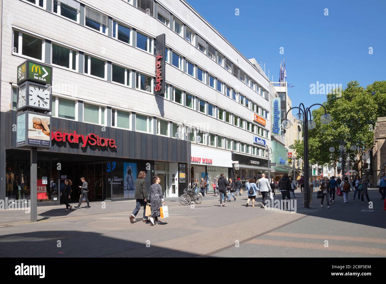 Einkaufsstraße von Köln, Nordrhein-Westfalen, Deutschland, Europa Stockfoto