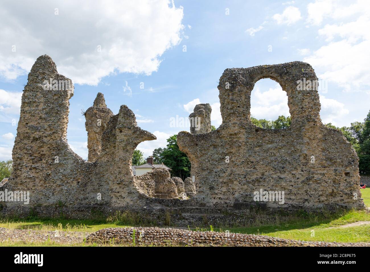 Zerstörte Abteimauern in Bury St Edmunds, Sussex, Großbritannien Stockfoto