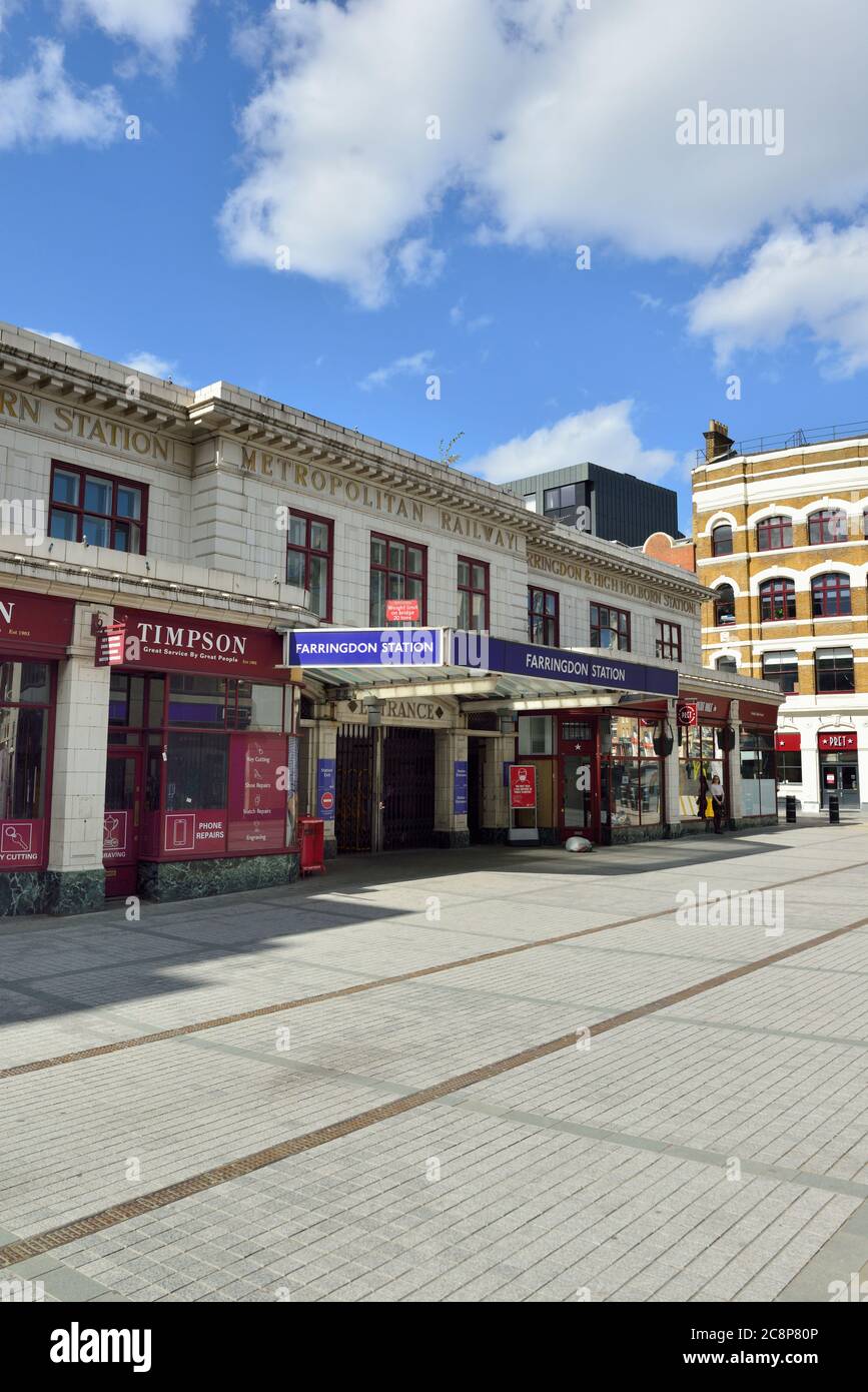 Farringdon & High Holborn Railway Station, Cowcross Street, Clerkenwell, London, Großbritannien Stockfoto