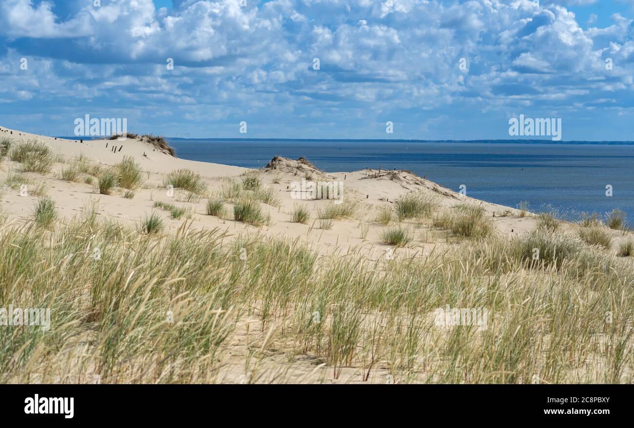 der-beeindruckende-anblick-der-parnidis-sandd-ne-die-sich-bis-zu-52