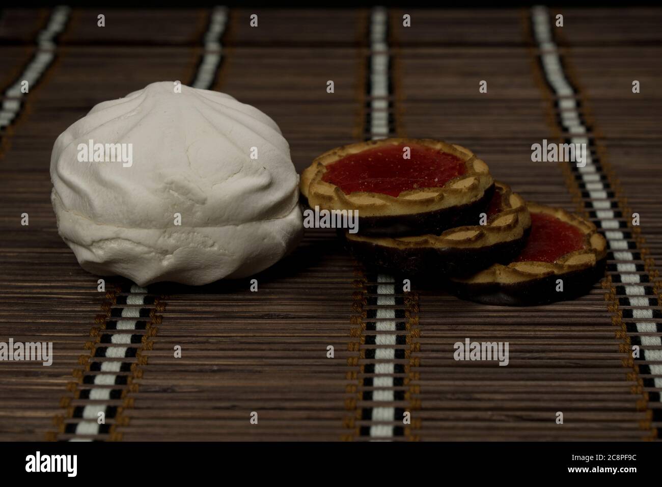 Set von leckeren weißen handgefertigten zephyr liegt Stockfoto