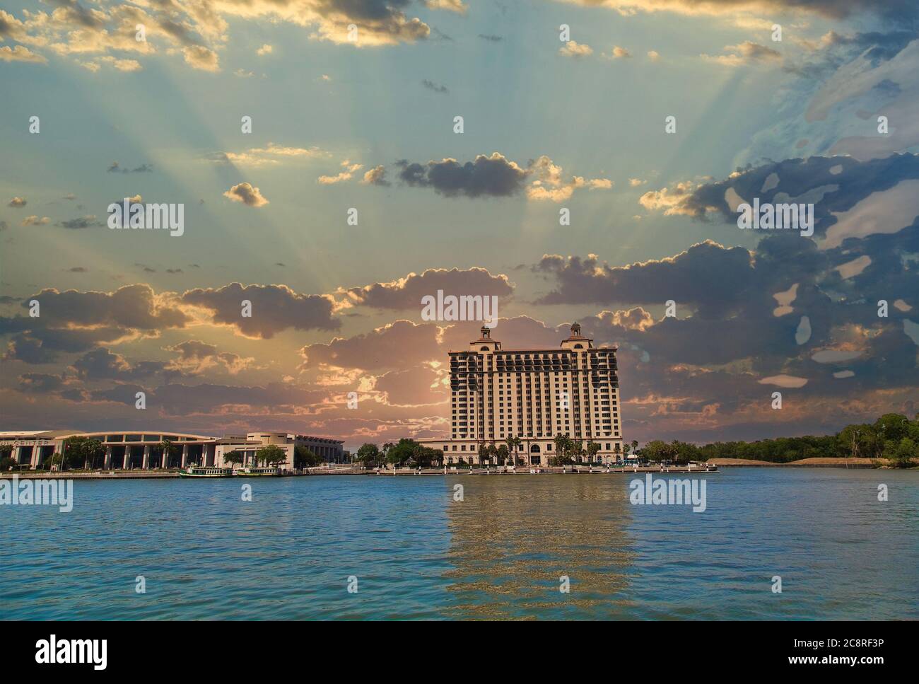 Savannah Convention Center Hotel in Sunset Stockfoto