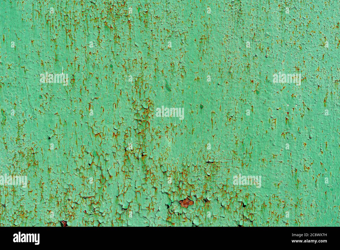 Textur aus Metall mit Rost und alten grünen Farbe bedeckt. Rough Eisen Hintergrund Stockfoto