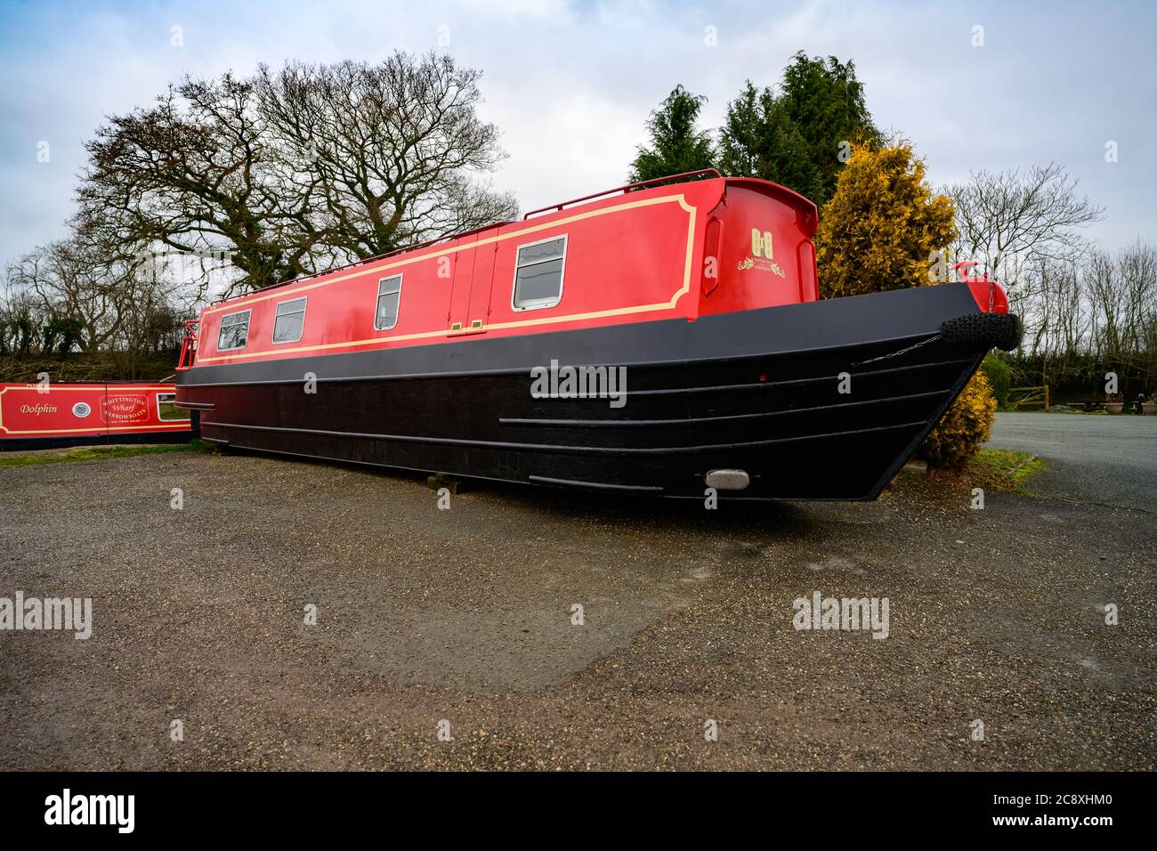Neu bemaltes Mietboot bereit für den Einsatz auf einem Kanal in Shropshire UK. Stockfoto