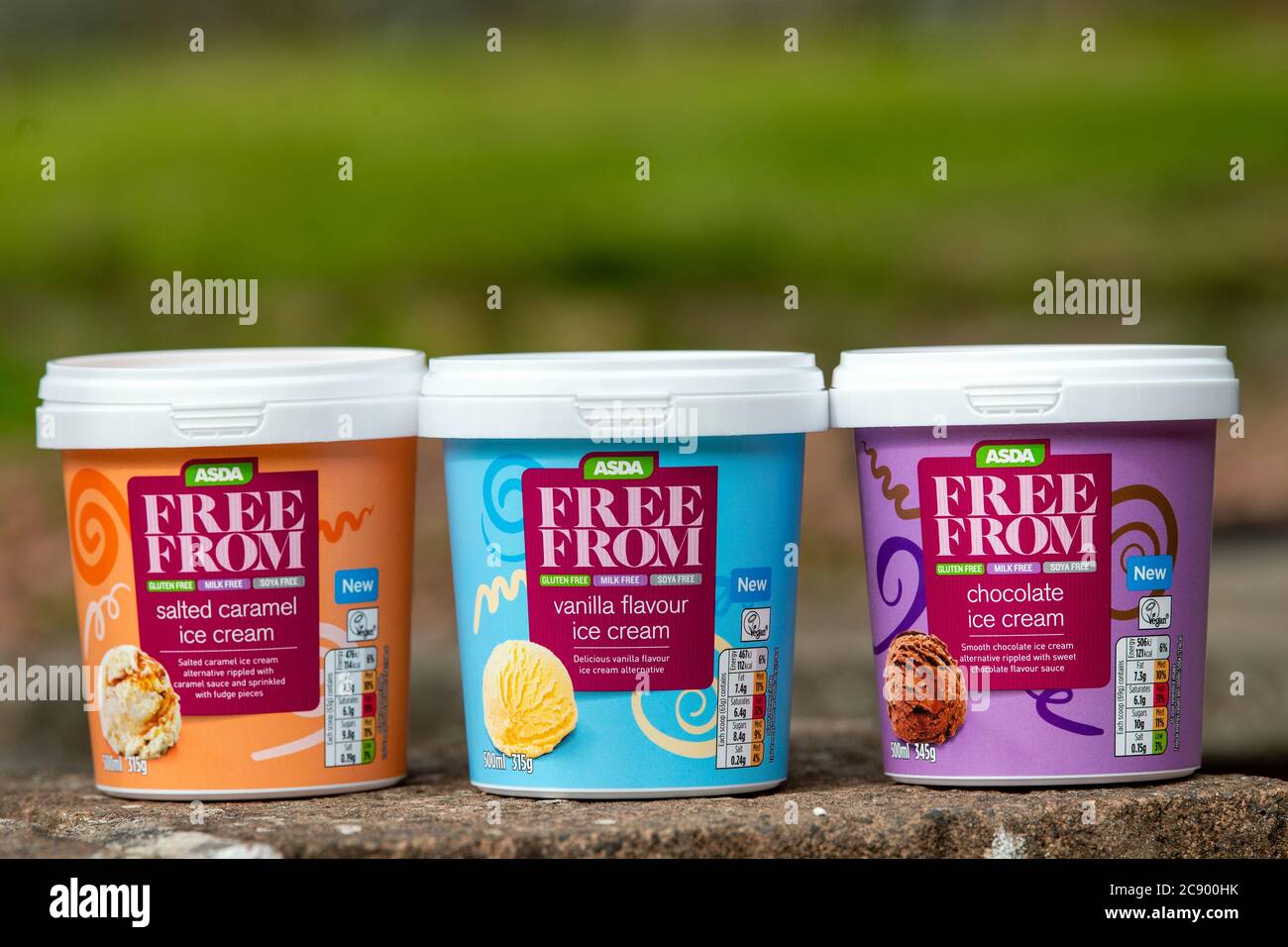 Bute Island National Listing for 3 Flavors of Free from Ice Cream, Buying Manager for Scotland Heather Turnbull (Black Top) und Antonia Quither Quali Stockfoto