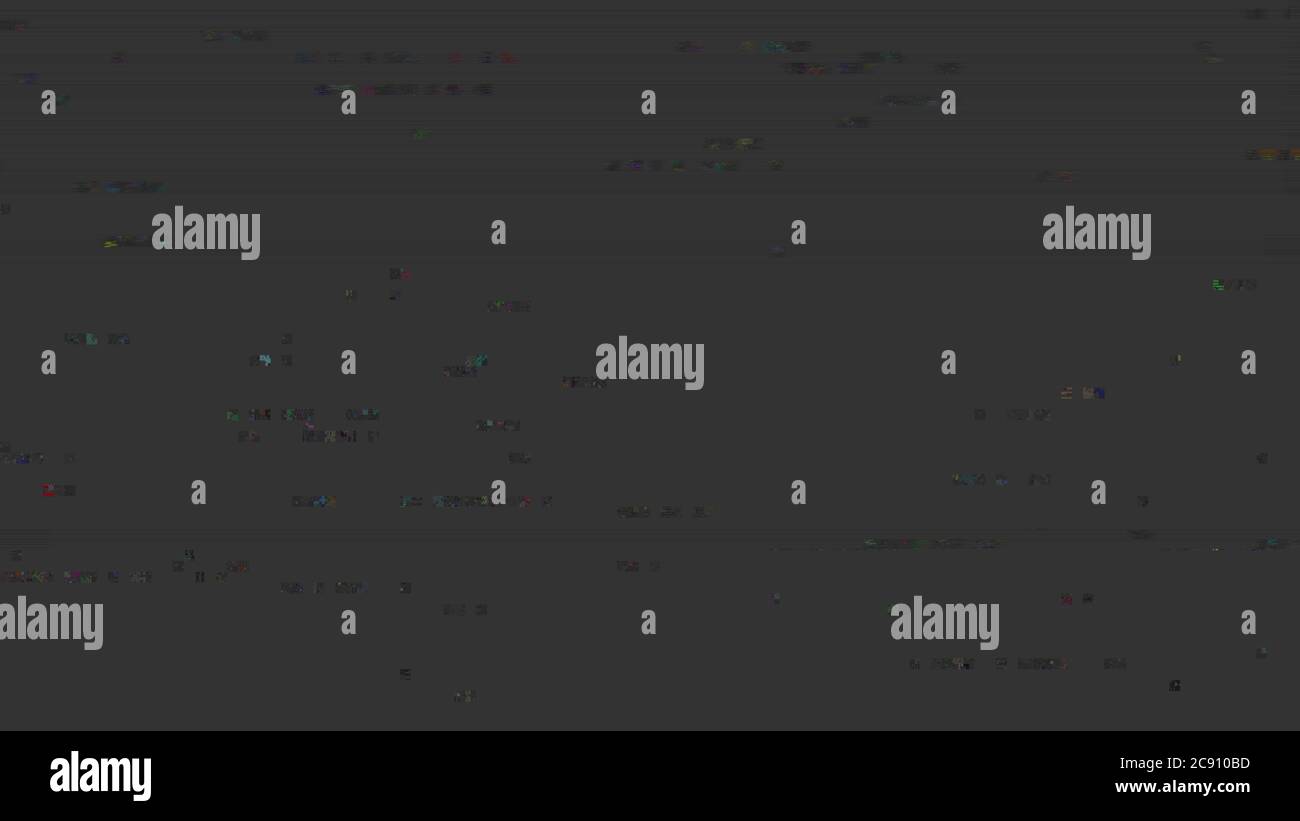Verzerrung des gebrochenen Videobildes auf schwarzem Hintergrund, VHS-Effekt, Störung digitales Farbpixelrauschen. Stock abstrakte Pixel Hintergrund Glitch Textur Stockfoto