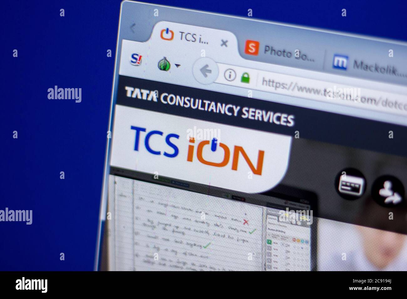Rjasan, Russland - 05. Juni 2018: Homepage der TcsIon-Website auf dem Display von PC, url - TcsIon.com Stockfoto