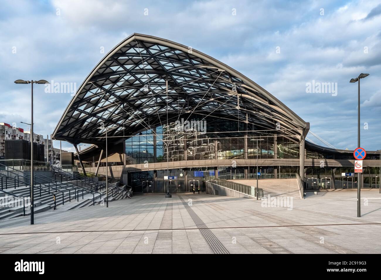 Moderner Bahnhof Lodz Fabryczna in Lodz, Polen Stockfoto