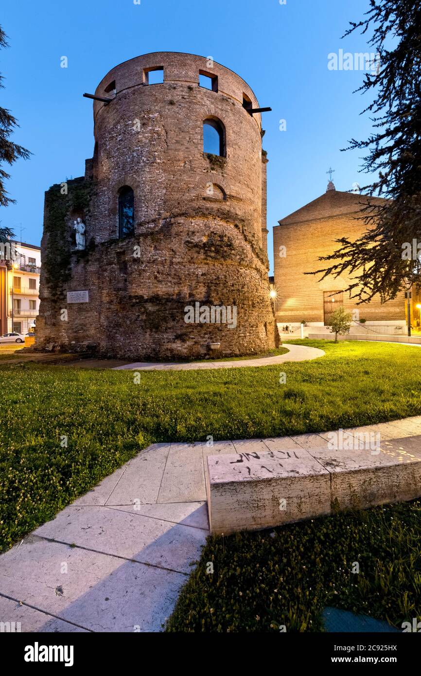 Der imposante venezianische Turm von Legnago. Provinz Verona, Venetien, Italien, Europa. Stockfoto