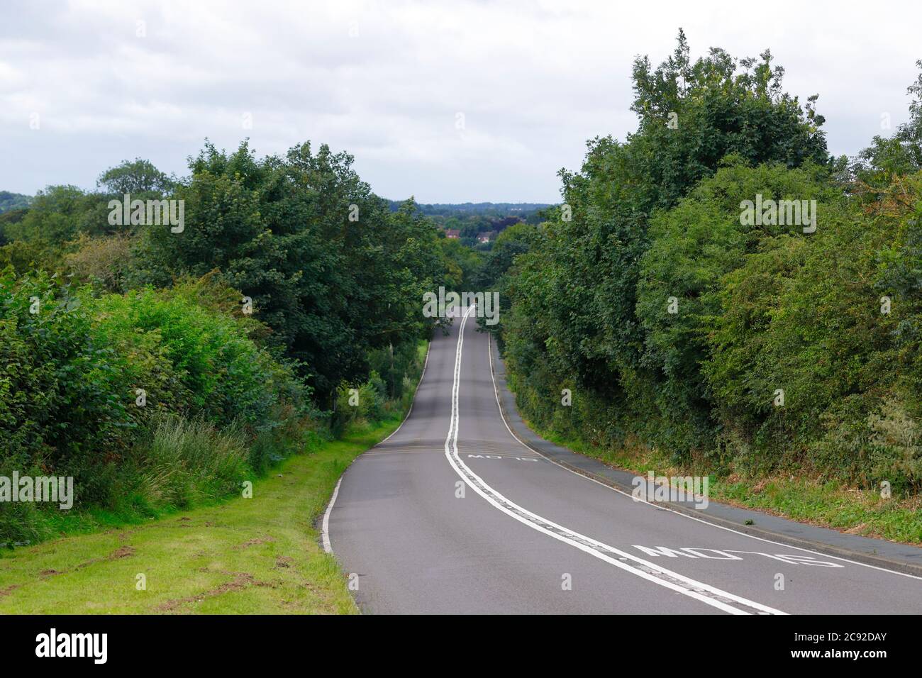 Die A642 Wakefield Road in Svillington. Dieser Abschnitt der Straße zwischen Jinny Moor Lane & Svillington Lane ist ein Unfall schwarzen Fleck. Stockfoto