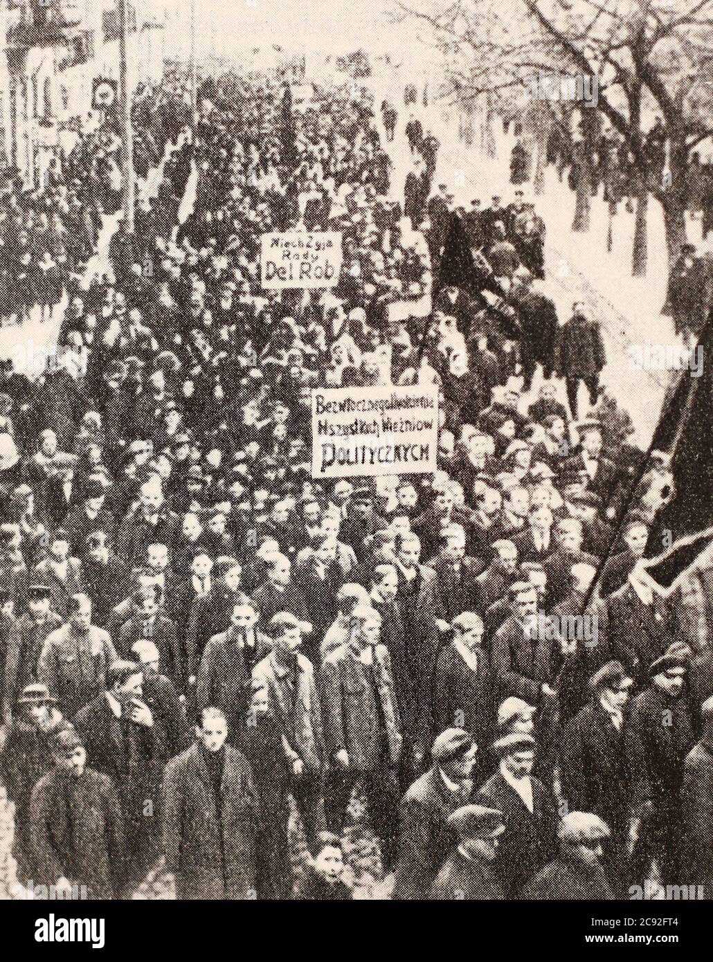 1. Mai-Demonstration in Plock (Polen) im Jahr 1919. Stockfoto