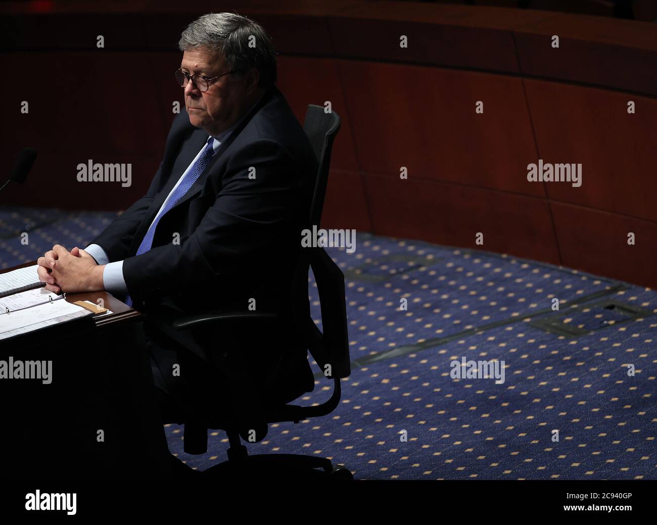 Washington DC, USA. Juli 2020. US-Generalstaatsanwalt William Barr bezeugte vor dem Justizausschuss des Repräsentantenhauses während einer Anhörung mit dem Titel "Aufsicht des Justizministeriums" auf dem Capitol Hill in Washington, DC, USA, am 28. Juli 2020. (Chip Somodevilla/Pool via Xinhua) Quelle: Xinhua/Alamy Live News Stockfoto