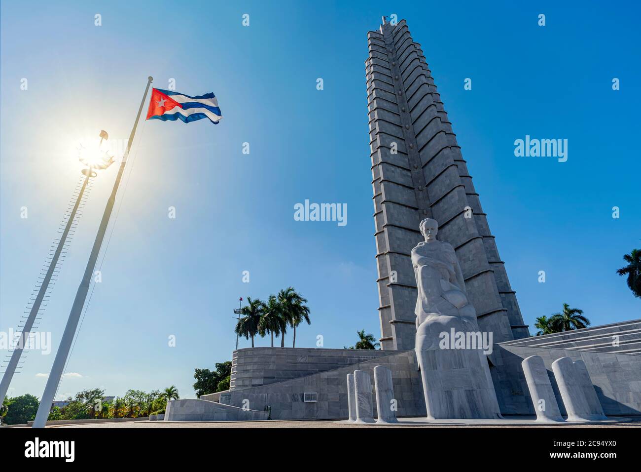 Platz der Revolution und Denkmal Jose Marti in Havanna, Kuba mit einem schönen Himmel Stockfoto