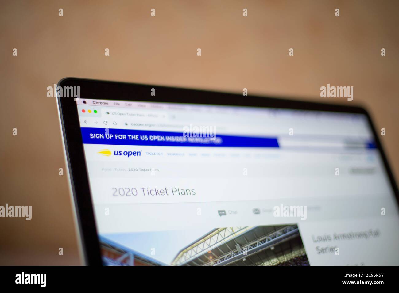 US Open Website auf dem Computerbildschirm. Es ist ein Hartplatz-Tennisturnier, das auf 1881 gegründet wurde. Stockfoto