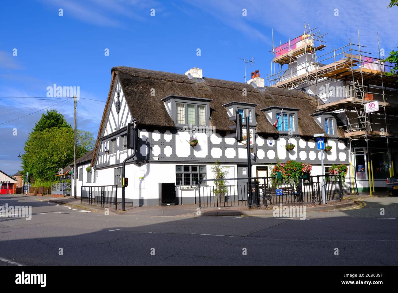 Crown and Anchor Pub in Stone, Staffordshire. Der Ort geschlossen wegen Bruch Regierungsvorschriften und verursacht COVID-19 Ausbruch unter den Anwohnern. Stockfoto