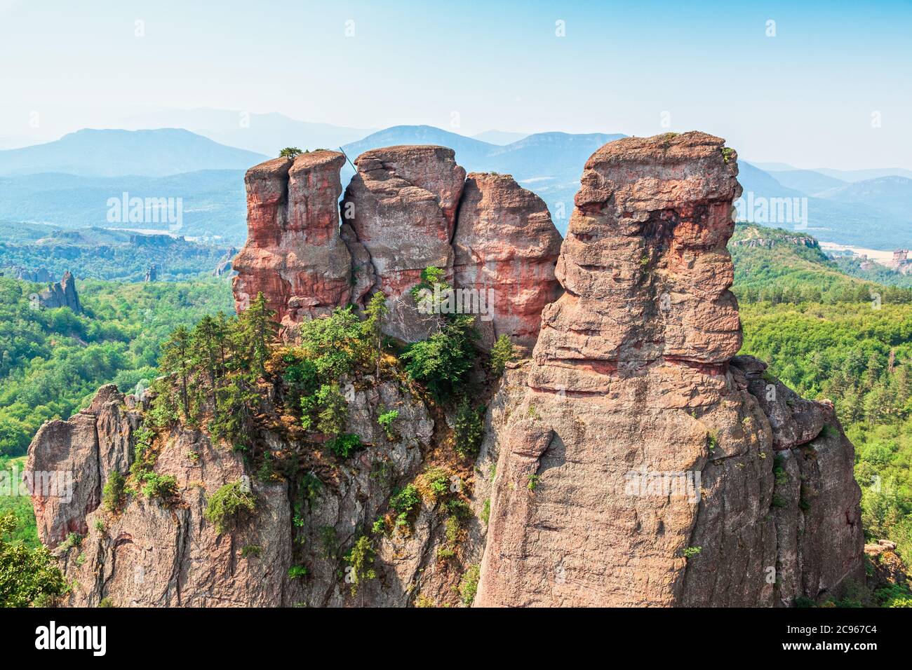 Die Belogradchik Felsen - natürliches Wahrzeichen in der Gegend von Belogradchik, Balkangebirge, Nordwesten Bulgariens Stockfoto