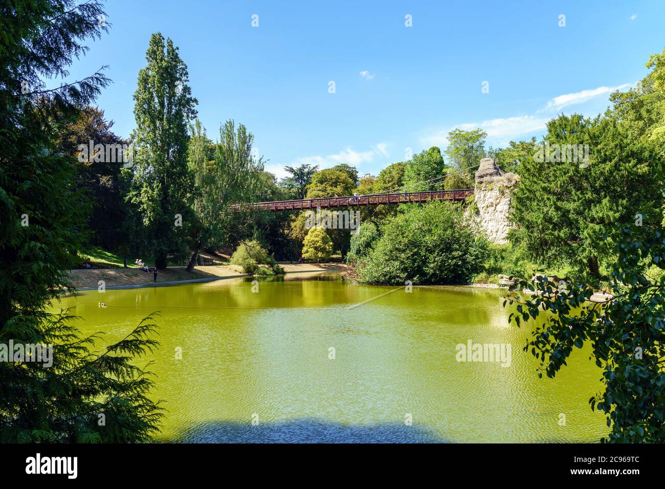 See im Parc Buttes-Chaumont - Paris, Frankreich Stockfoto