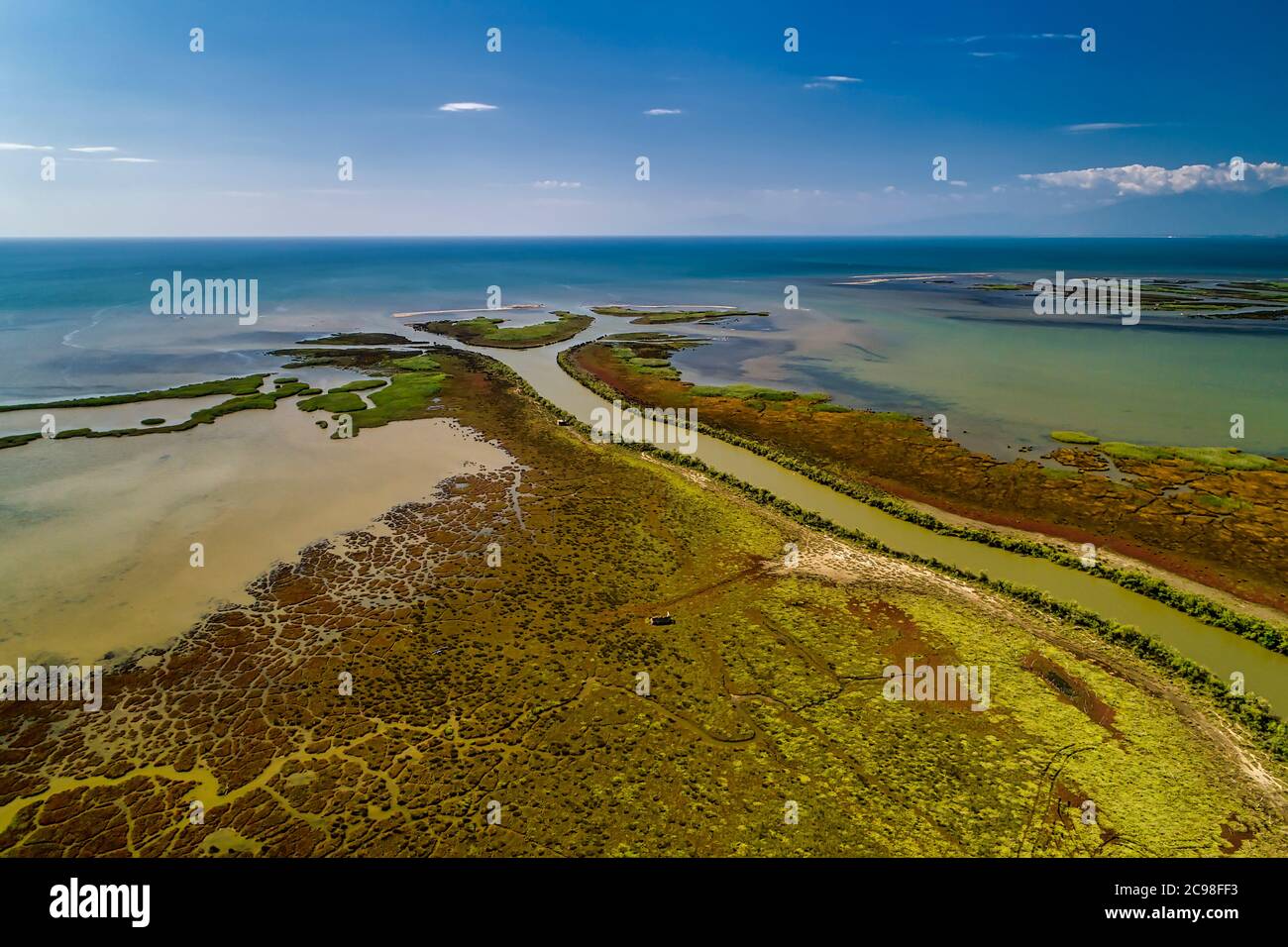 Luftaufnahme des Delta des Flusses Axios, im Norden Griechenlands Stockfoto