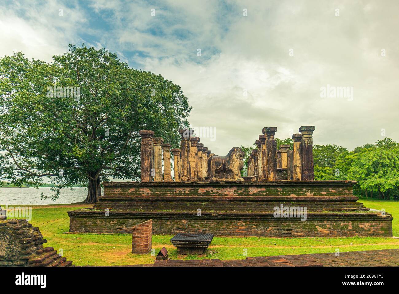 Löwenstatue in der antiken Stadt Polonnaruwa, Sri Lanka Stockfoto