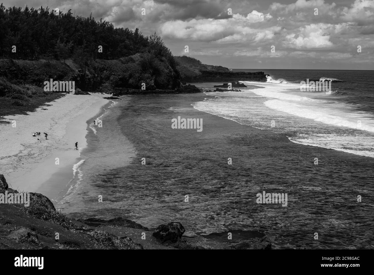 Gris Gris und der Aussichtspunkt der Reiz von Gris Gris liegt in seiner Landschaft, die hohen Klippen hier fallen abrupt zum Meer und die erfrischenden Winde o Stockfoto