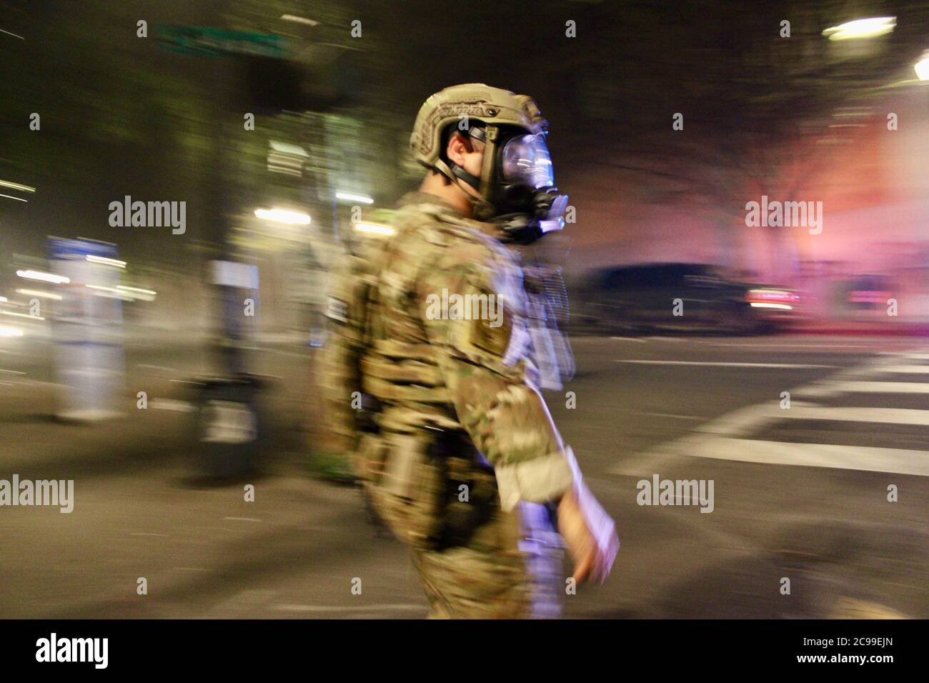 Portland, Oregon, USA. Juli 2020. Portland Protest: Bundesagenten Tränengas Demonstranten und jeder in der Innenstadt Nachbarschaft, die meisten von ihnen friedlich und unschuldig. Quelle: Amy Katz/ZUMA Wire/Alamy Live News Stockfoto