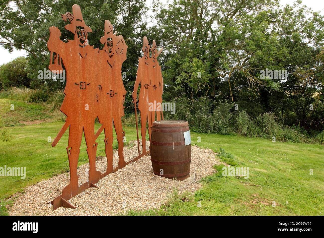 Gedenkstatue an die Mitglieder des Gunpowder Plot von 1605, einschließlich Guy Fawkes, in der Nähe der Plowlands Farm, in der Nähe von Welwick, East Yorkshire, Großbritannien. Stockfoto