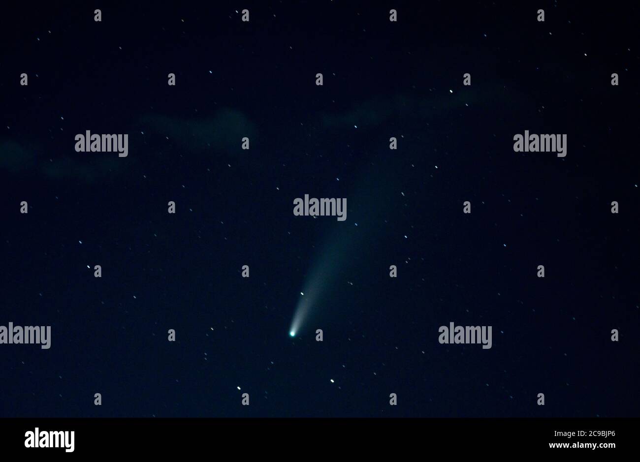 KEYS GAP, USA - 18. Juli 2020 - Comet NEOWISE fotografiert am Samstag, 18. Juli 2020 aus Keys Gap, W.est Virginia. Der Komet wurde von der NASA entdeckt Stockfoto