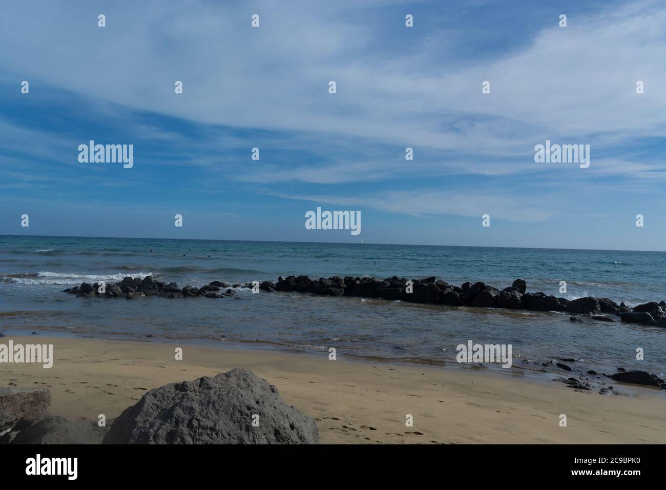 Strand von Gran Canaria in Meloneras, Strand in der Nähe des Leuchtturms. Stockfoto