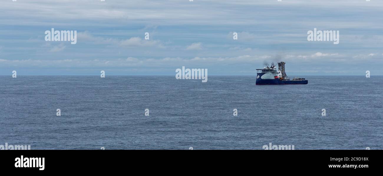 The Island Constructor, ein Light Well Interventionsschiff auf dem Gannet-Feld des britischen Kontinentalschelfeises in der Nordsee. Stockfoto