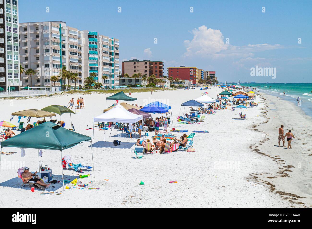 St. Saint Petersburg Florida, Redington Shores, Golf von Mexiko Küste, Sonnenanbeter, öffentliche Strände, Besucher reisen Reise Tour Tourismus Land Stockfoto