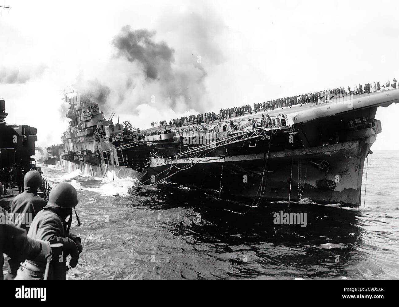 Die blutige und lange Schlacht von OKINAWA in Japan im Jahr 1945. Die Schlacht war eine der blutigsten im PazifikDie blutige und lange Schlacht von OKINAWA in Japan im Jahr 1945. Die Schlacht war eine der blutigsten im Pazifik Stockfoto