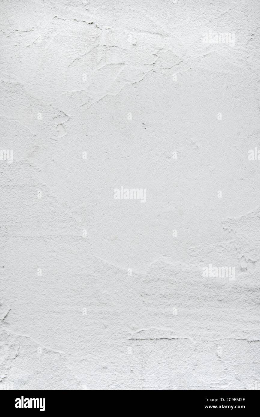Detail Fragment der grauen Zementwand mit Kratzern. Qualitativer Hintergrund. Stockfoto