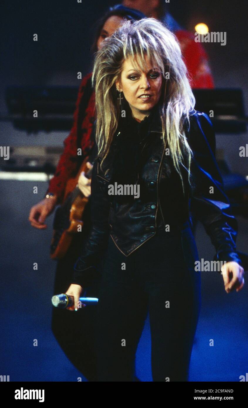 Deutsch-ungarische Koproduktion, Fernsehsendung mit Unterhaltungsmusik aus Budapest, Ungarn 1989, Gaststar: Tamara Danz, Sängerin der Band 'Silly' Stockfoto