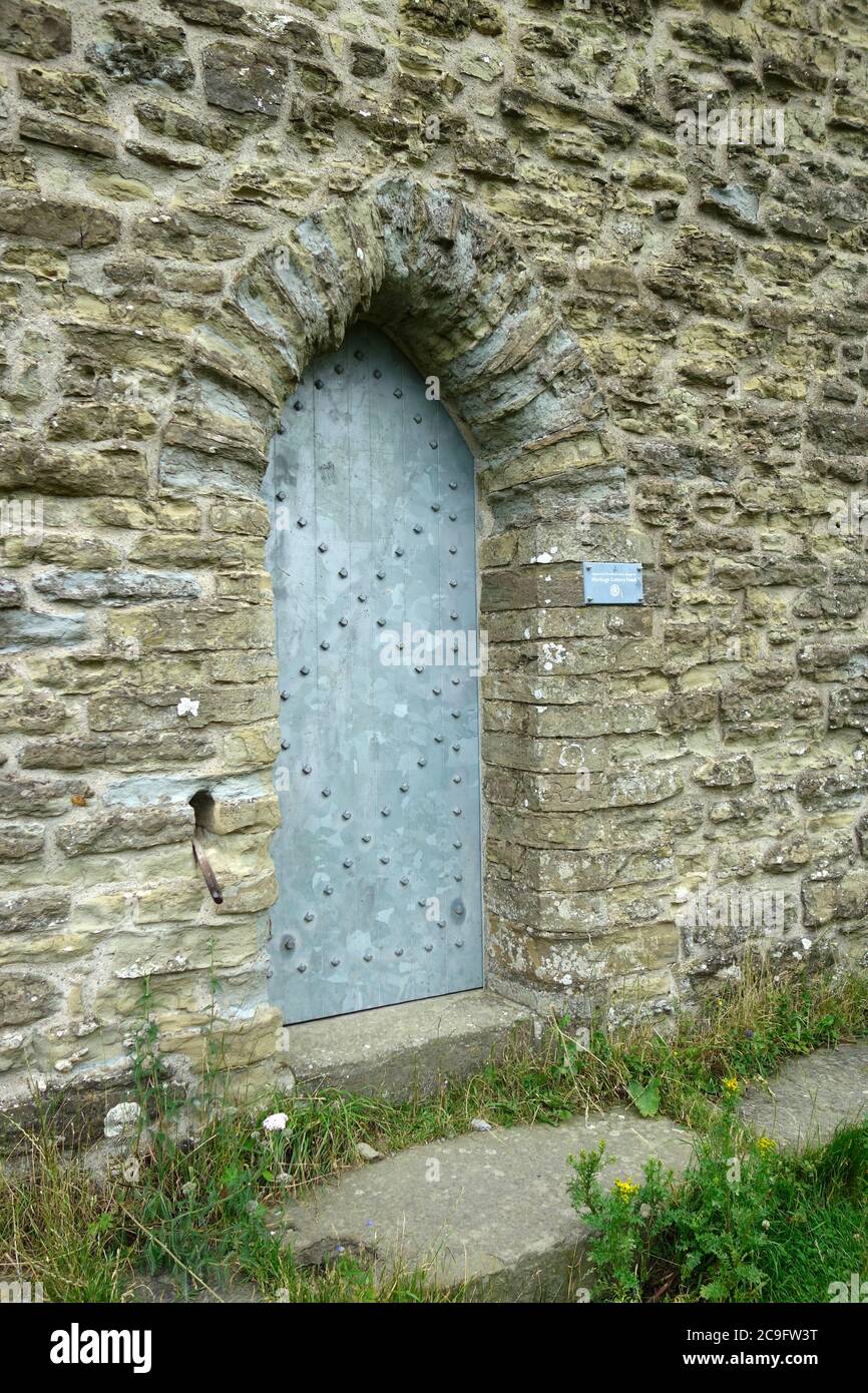 Metalleingangstür zu Flunders Folly, Callow Hill, in der Nähe von Craven Arms, Shropshire, England, Großbritannien Stockfoto