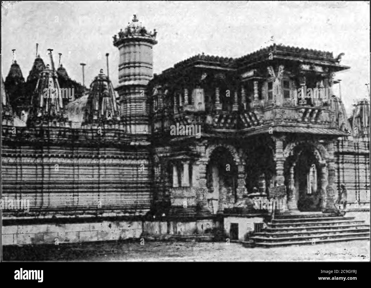 Jain Tempel in Ahmadabad - Seite 327 - Geschichte Indiens Band 1 (1906). Stockfoto
