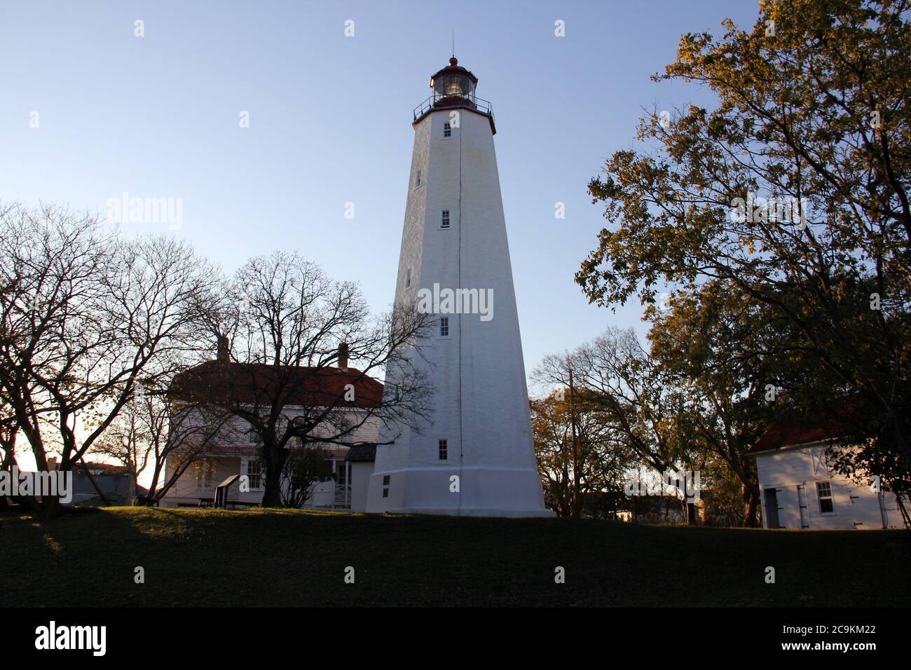 Sandy Hook Lighthouse, der älteste funktionierende Leuchtturm in den Vereinigten Staaten, erbaut 1764, Sandy Hook, Middletown, NJ, USA Stockfoto