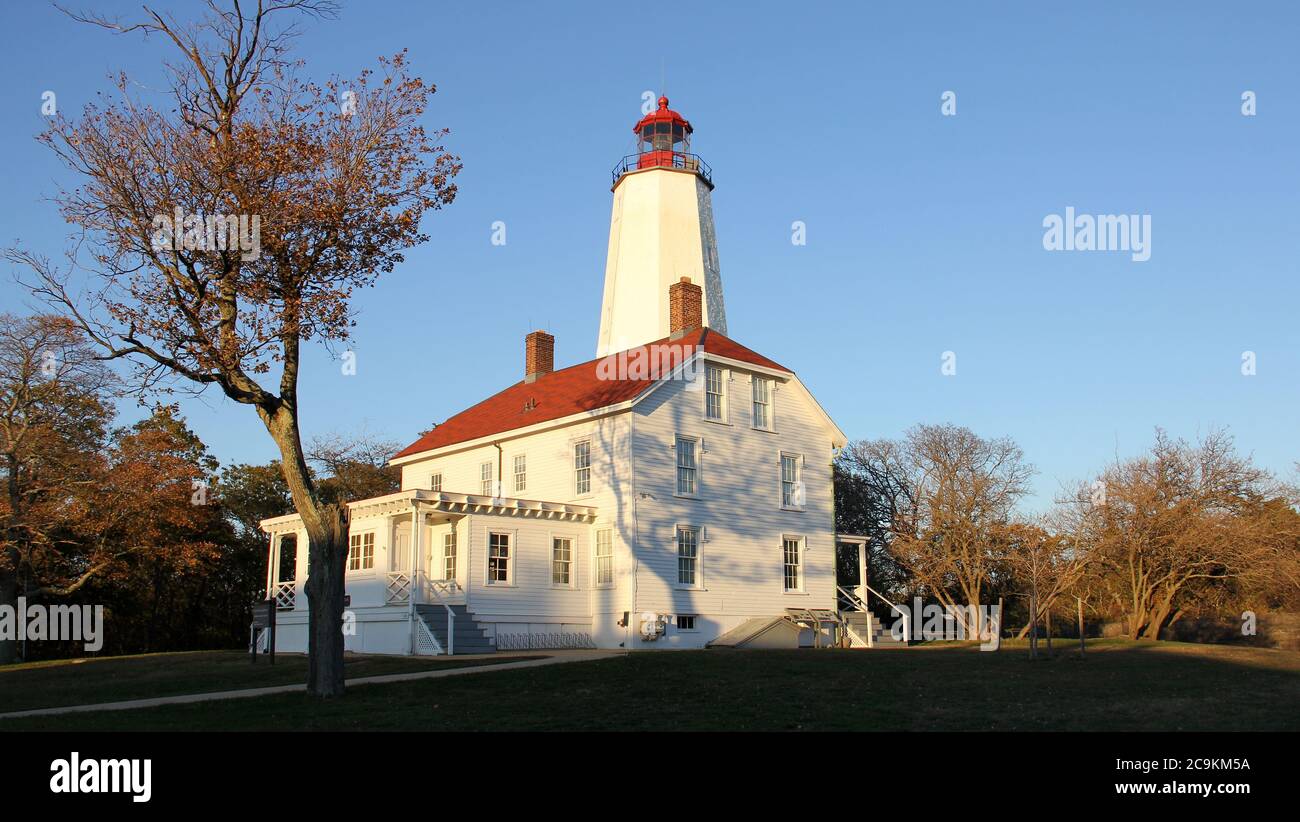 Sandy Hook Lighthouse, der älteste funktionierende Leuchtturm in den Vereinigten Staaten, erbaut 1764, Sandy Hook, Middletown, NJ, USA Stockfoto