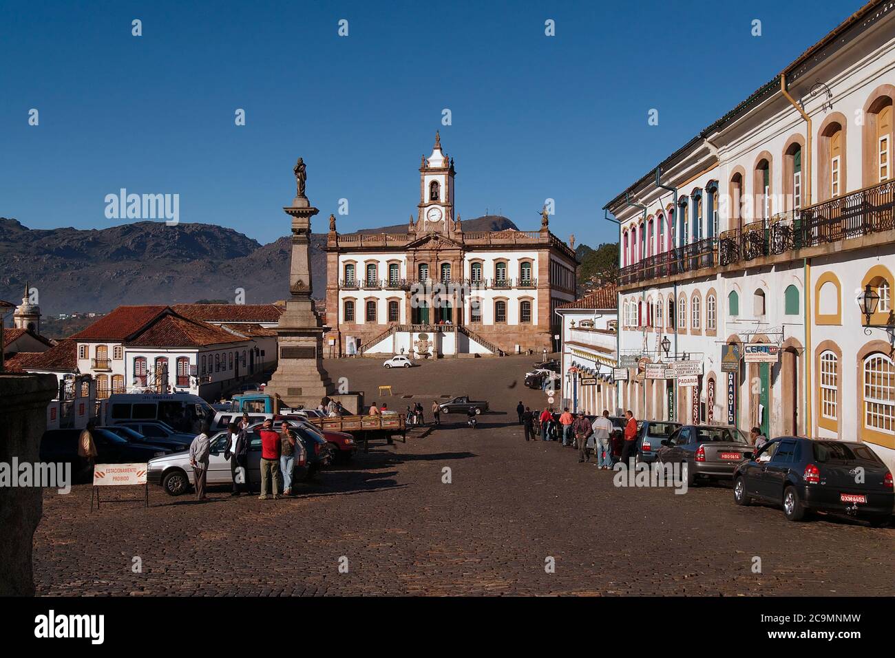 Praça Tiradentes e Museu da Inconfidencia; Stadt Ouro Preto, Staat Minas Gerais; Brasilien; UNESCO-Weltkulturerbe Stockfoto