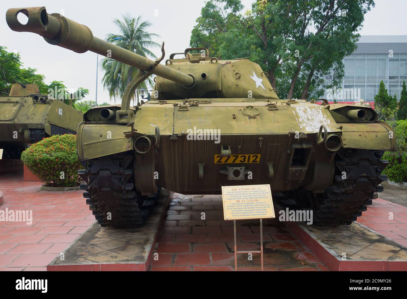 DA NANG, VIETNAM - 06. JANUAR 2016: Leichter Panzer M41 'Walker Bulldog' mit einem ausgestellten Turm Stockfoto