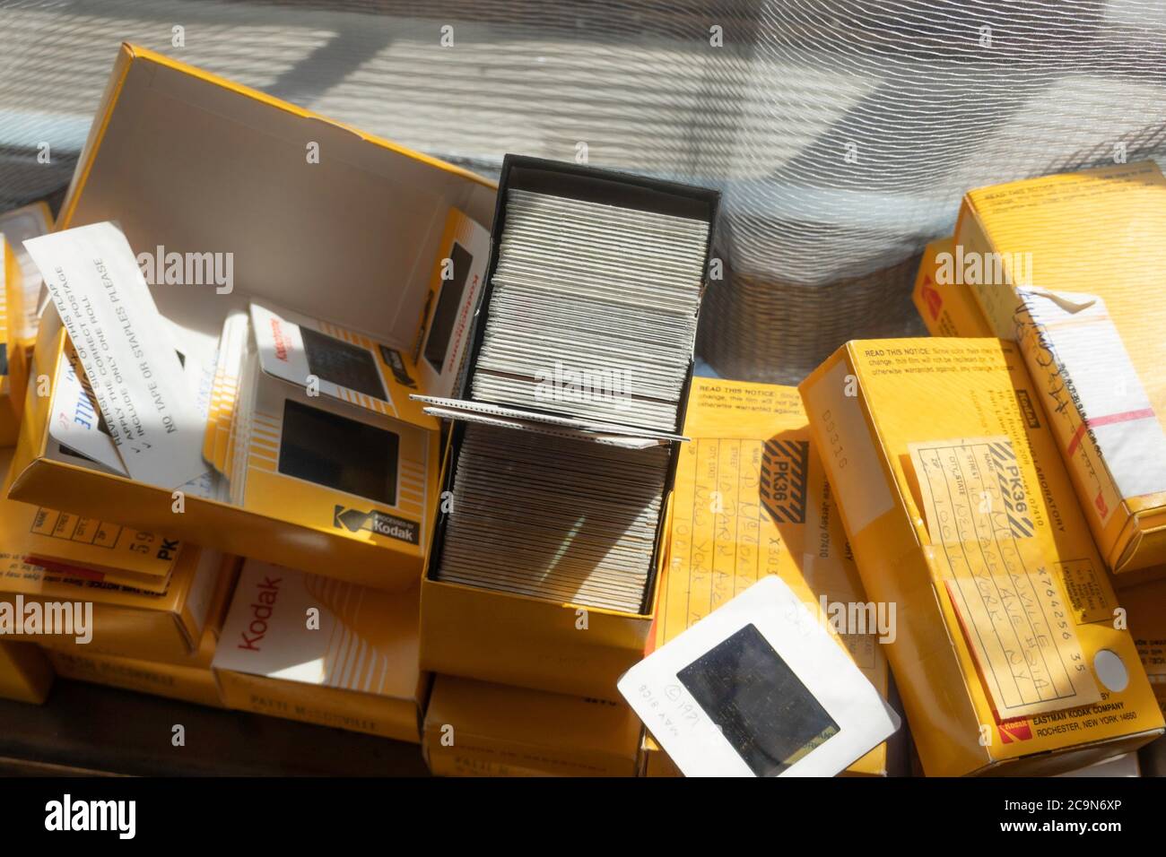 Vintage Analog Kodak Dias in Boxen, USA Stockfoto