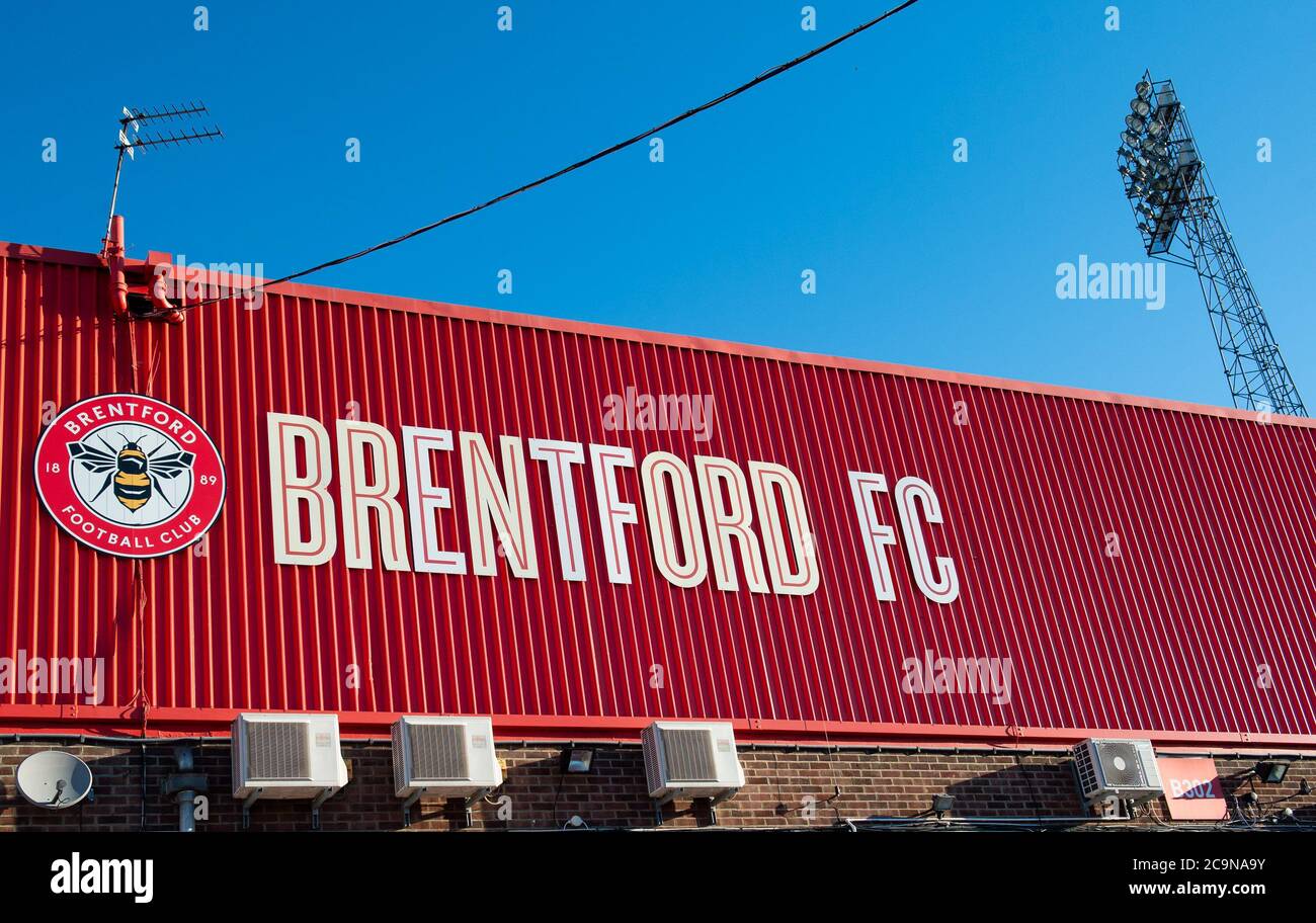 London, Großbritannien. 30. Juli 2020. Während der Sky Bet Championship Play Off Halbfinale 2. Leg Match zwischen Brentford und Swansea City hinter verschlossenen Türen aufgrund der aktuellen COVID-19 Regierungsrichtlinien für Sport im Griffin Park, London, England am 29. Juli 2020. Foto von Andrew Aleksiejczuk. Kredit: Prime Media Images/Alamy Live Nachrichten Stockfoto