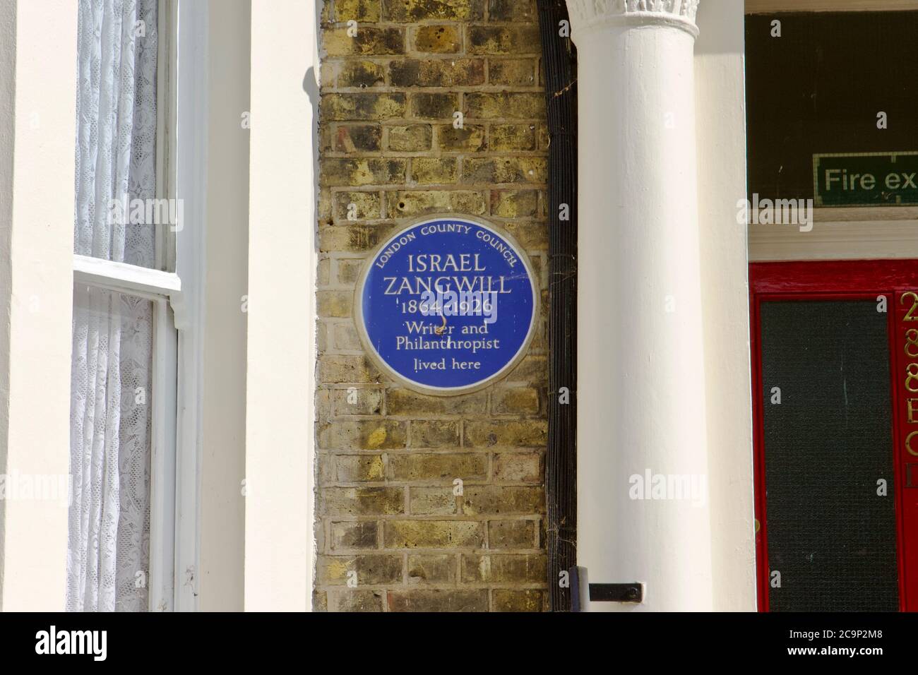 Israel Zangwill war Schriftsteller und Philanthropist. Seine blaue Plakette befindet sich in Old Ford, East London Stockfoto