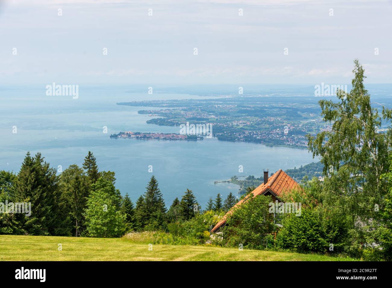 Blick auf den Bodensee vom Berg Pfaender, Bregenz, Österreich Stockfoto
