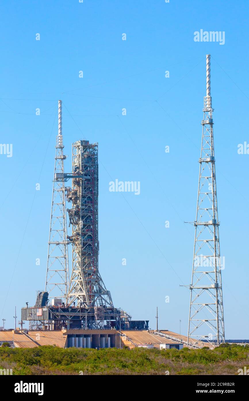 KENNEDY SPACE CENTER, FLORIDA, USA - 2. DEZEMBER 2019: NASA Launch Site LC-39B am Kennedy Space Center. Der LC-39B wird von der NASA für verschiedene Projekte eingesetzt Stockfoto